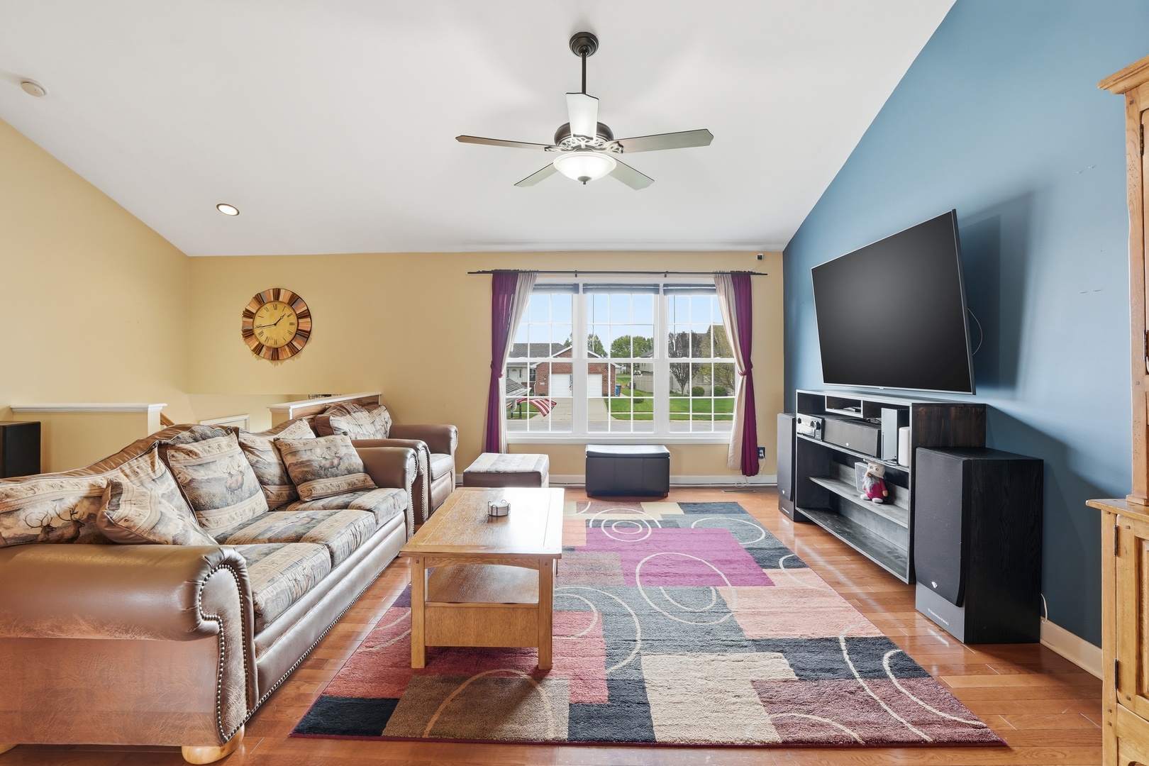14720 Euclid Street Property Photo 6