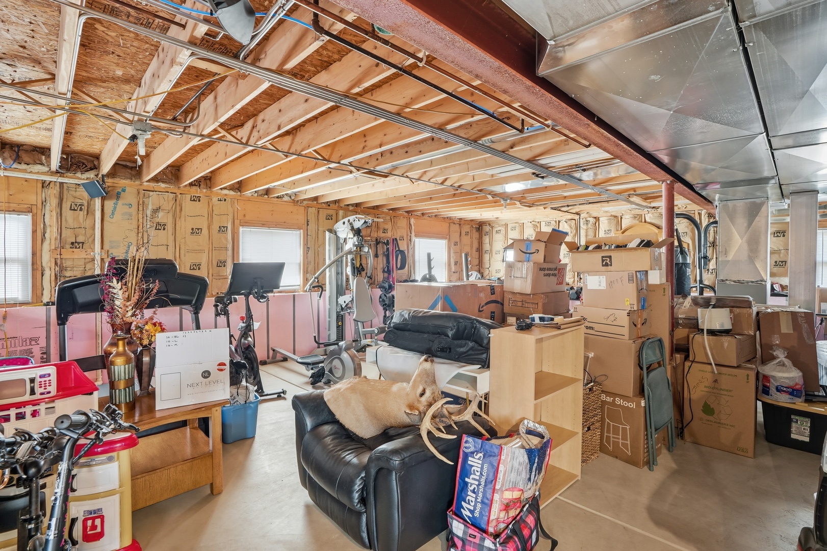 14720 Euclid Street Property Photo 25