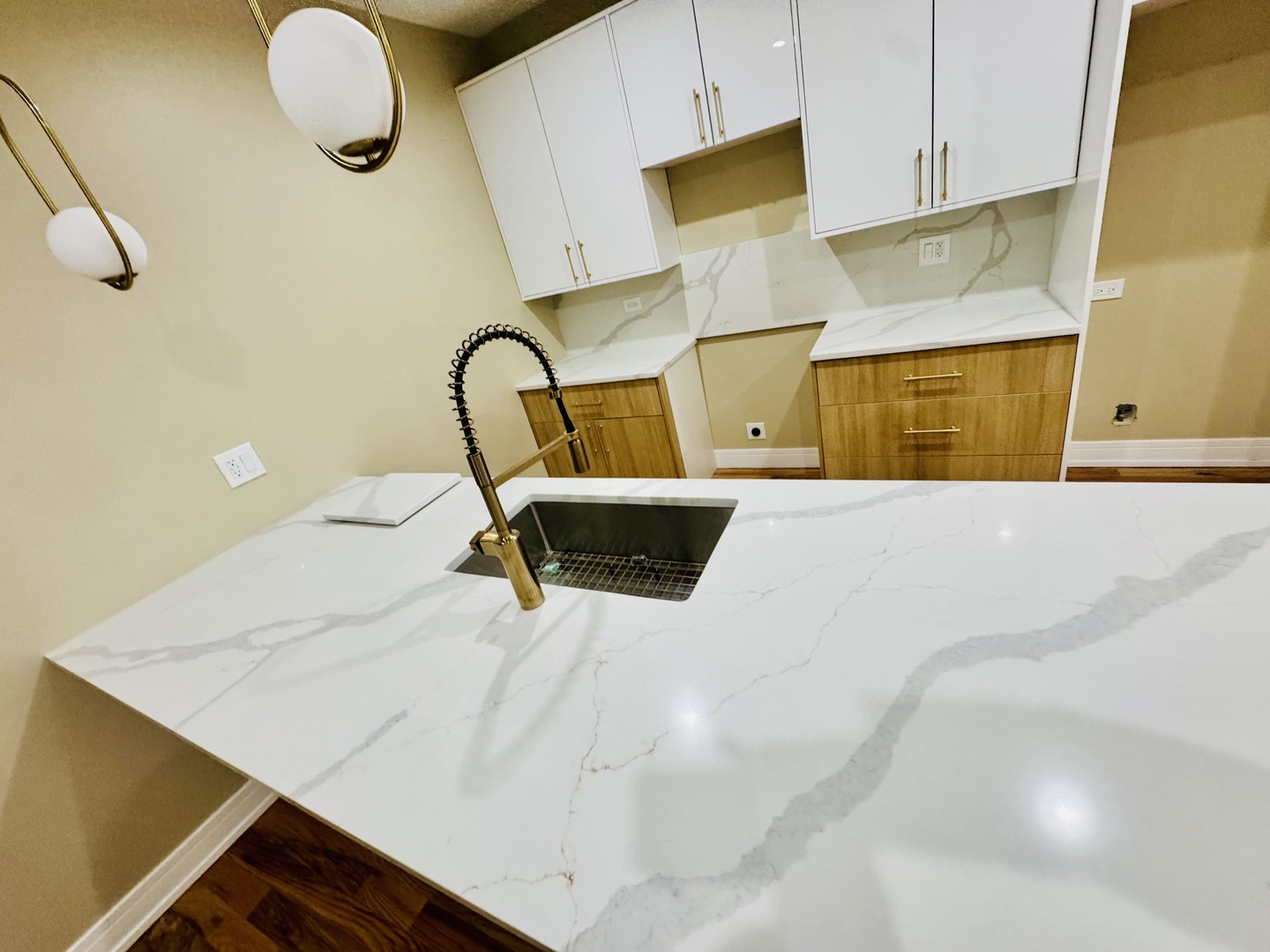 155 N La Crosse Avenue Property Photo 10