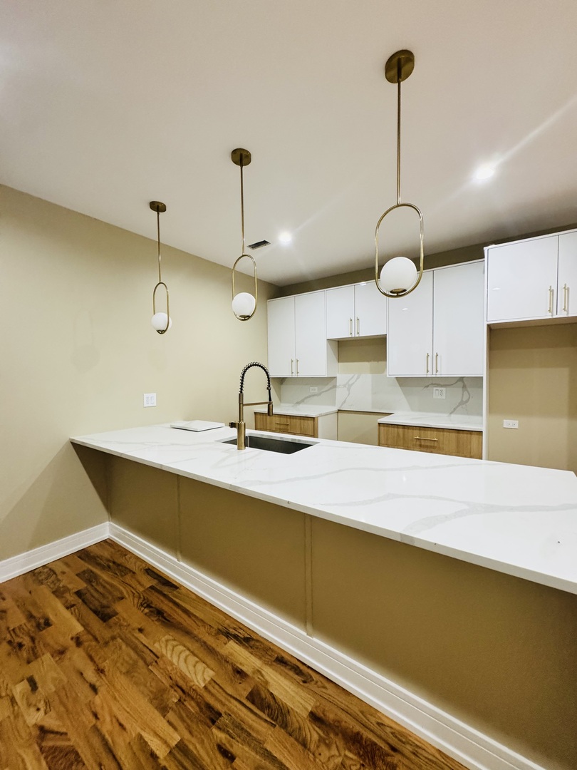155 N La Crosse Avenue Property Photo 13