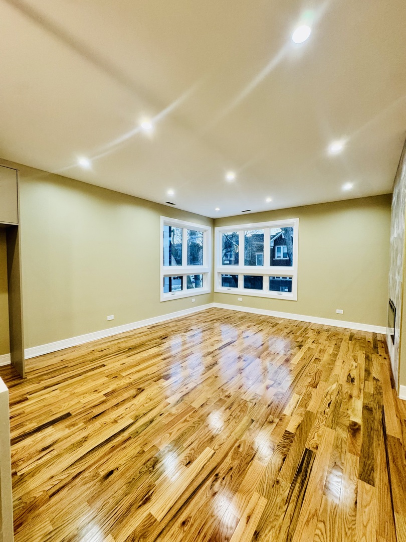 155 N La Crosse Avenue Property Photo 39