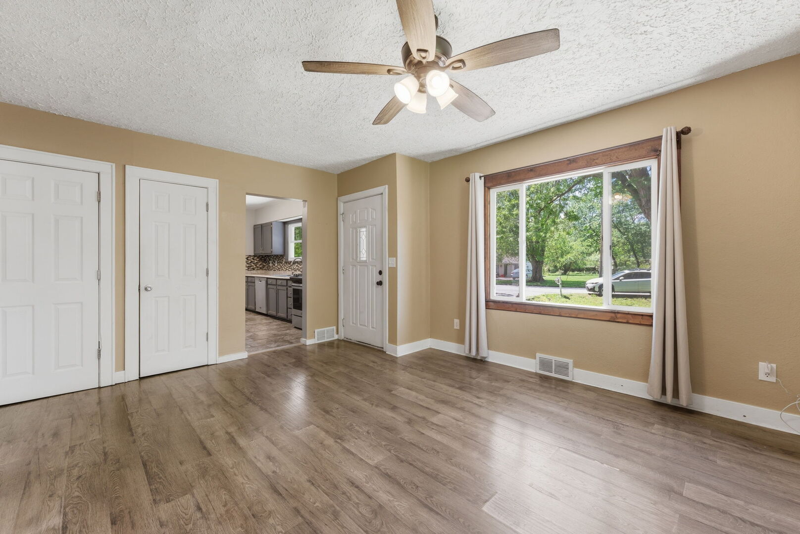 3804 15th Street B Property Photo 12