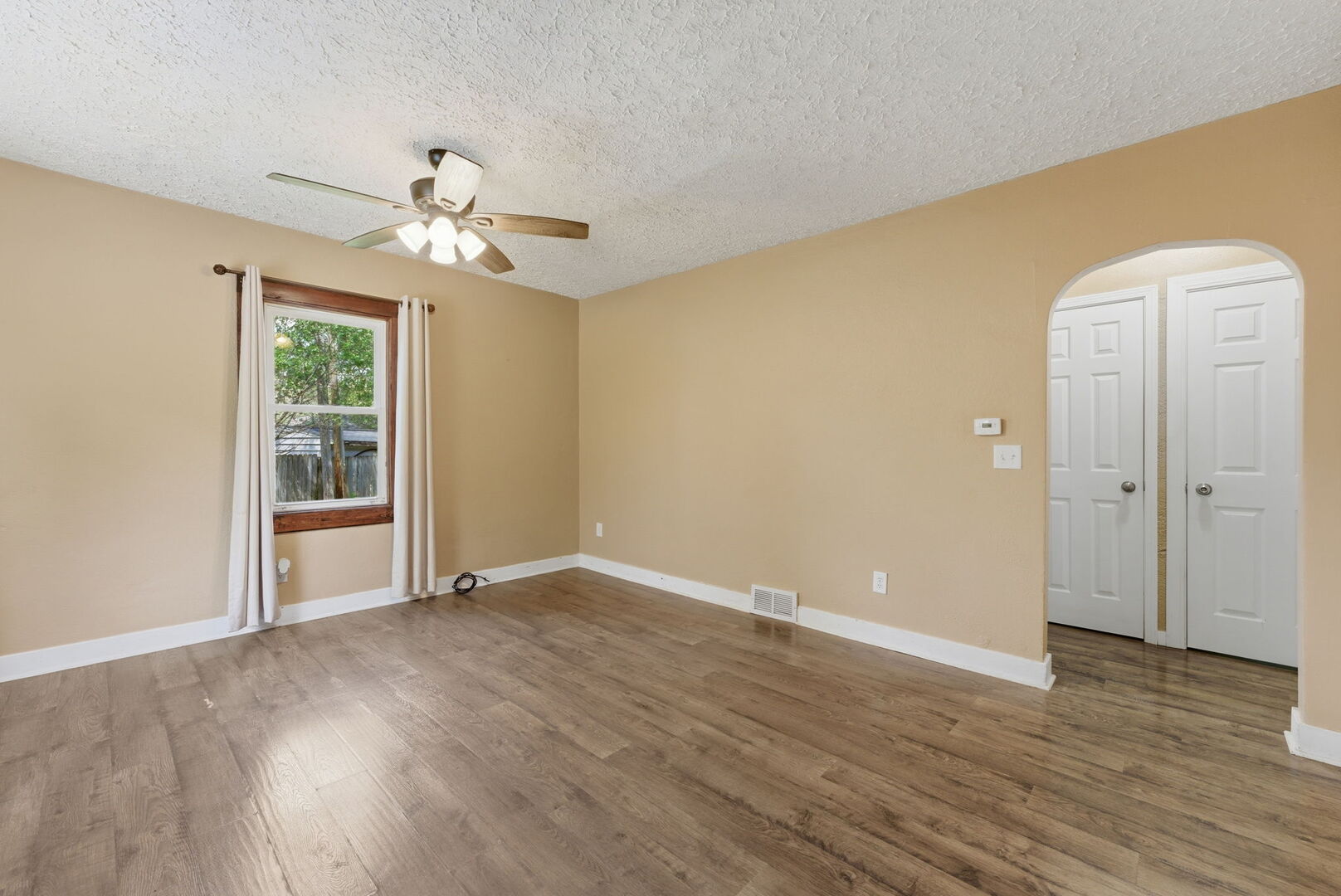3804 15th Street B Property Photo 13