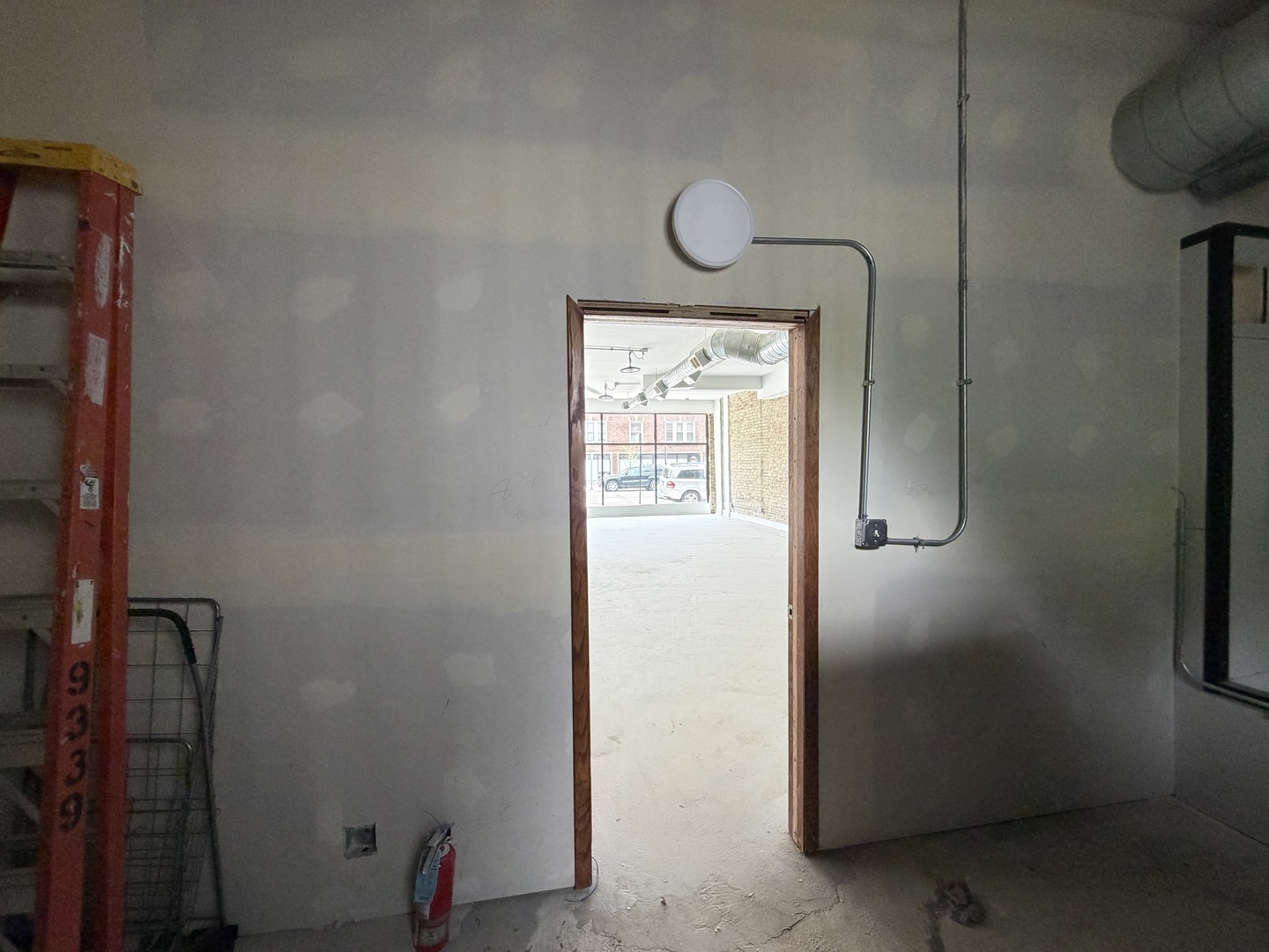 5233 N Damen Avenue Property Photo 8