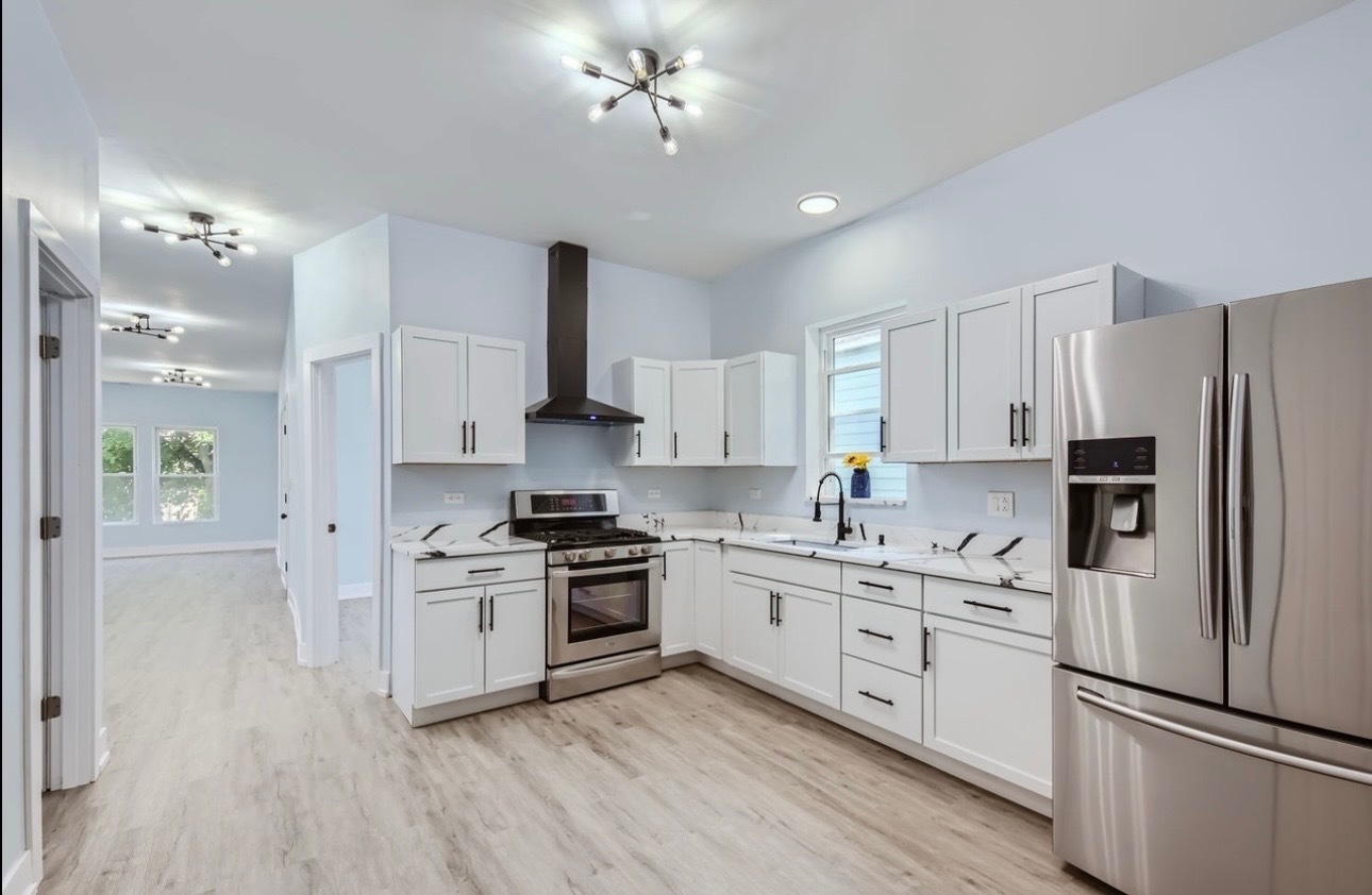 5234 S Carpenter Street Property Photo 6