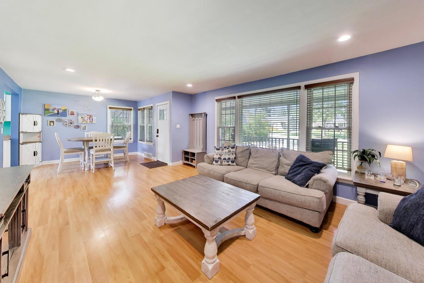 2911 Birch Road Property Photo 6