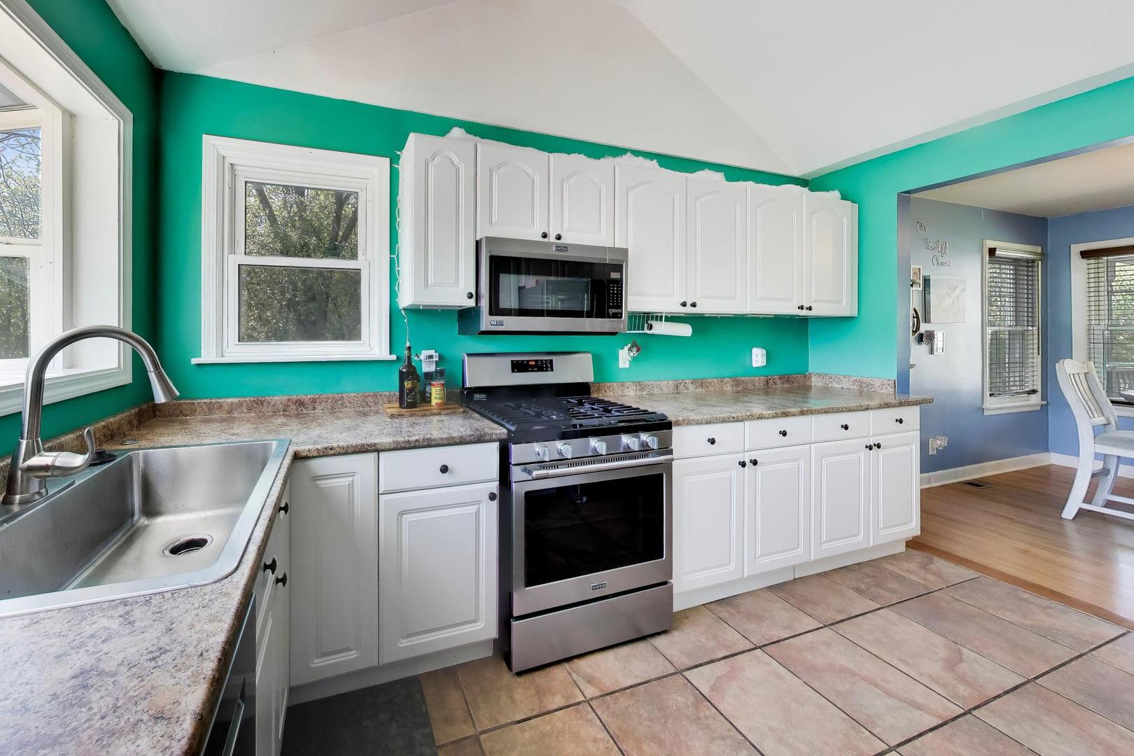 2911 Birch Road Property Photo 9