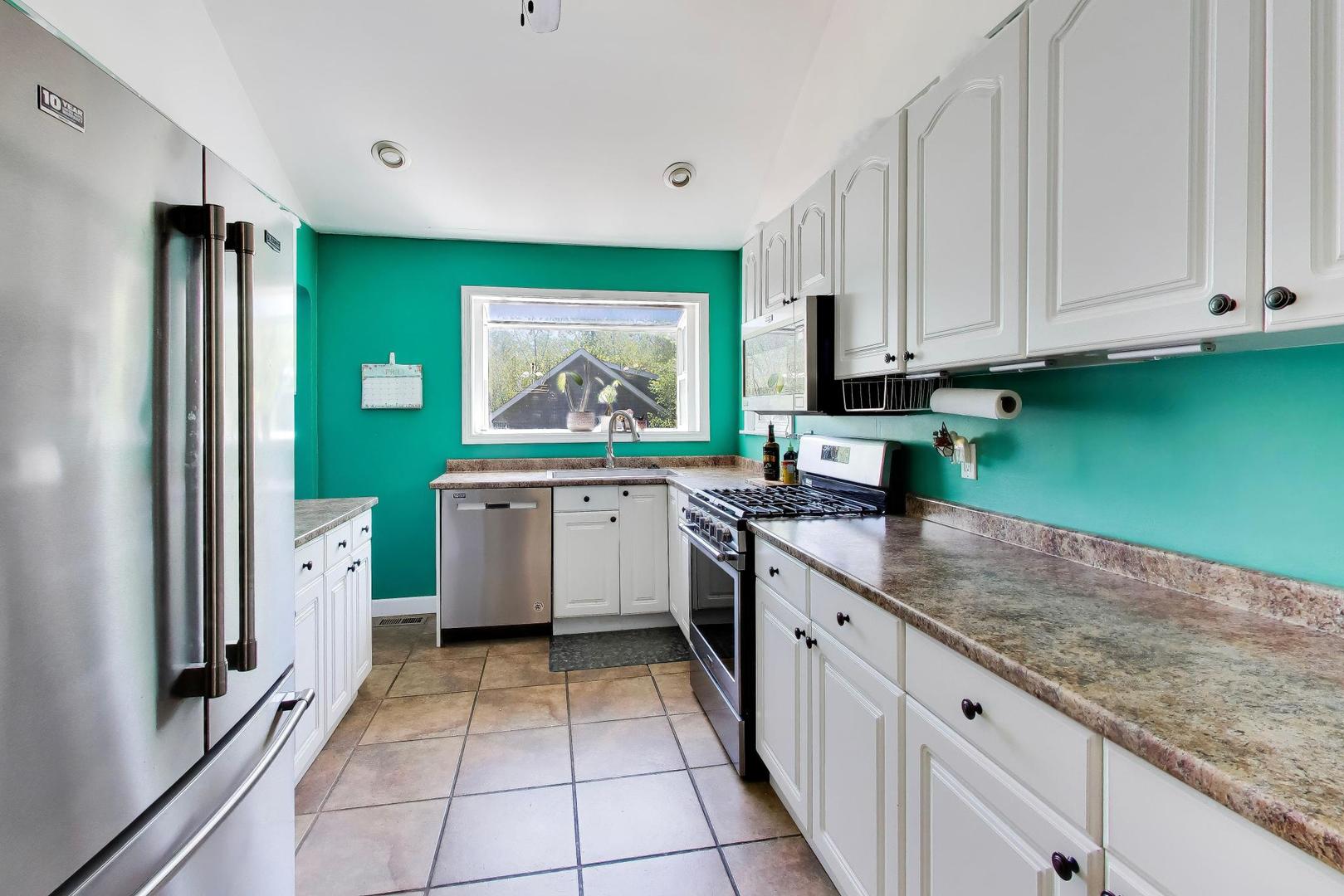 2911 Birch Road Property Photo 10