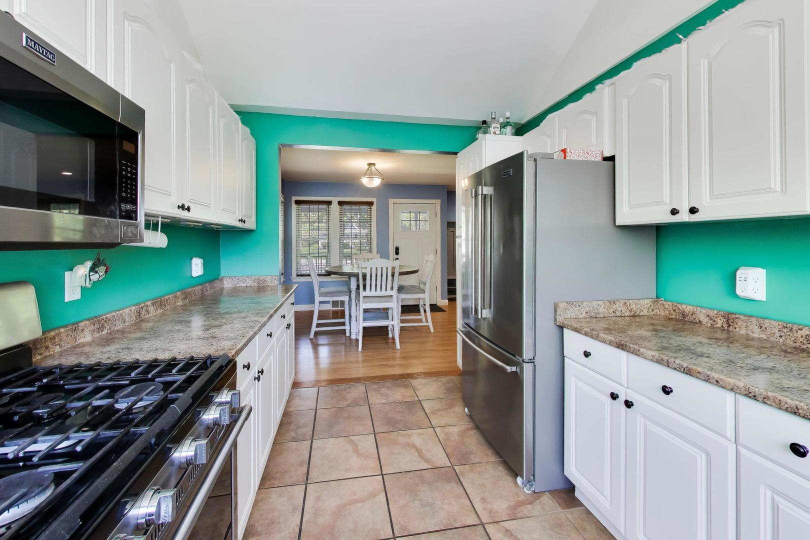 2911 Birch Road Property Photo 11
