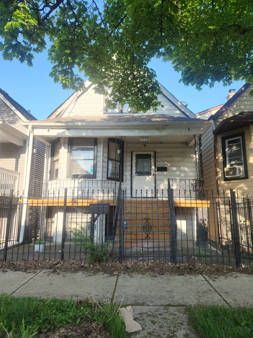 2040 N Kildare Avenue Property Photo 1