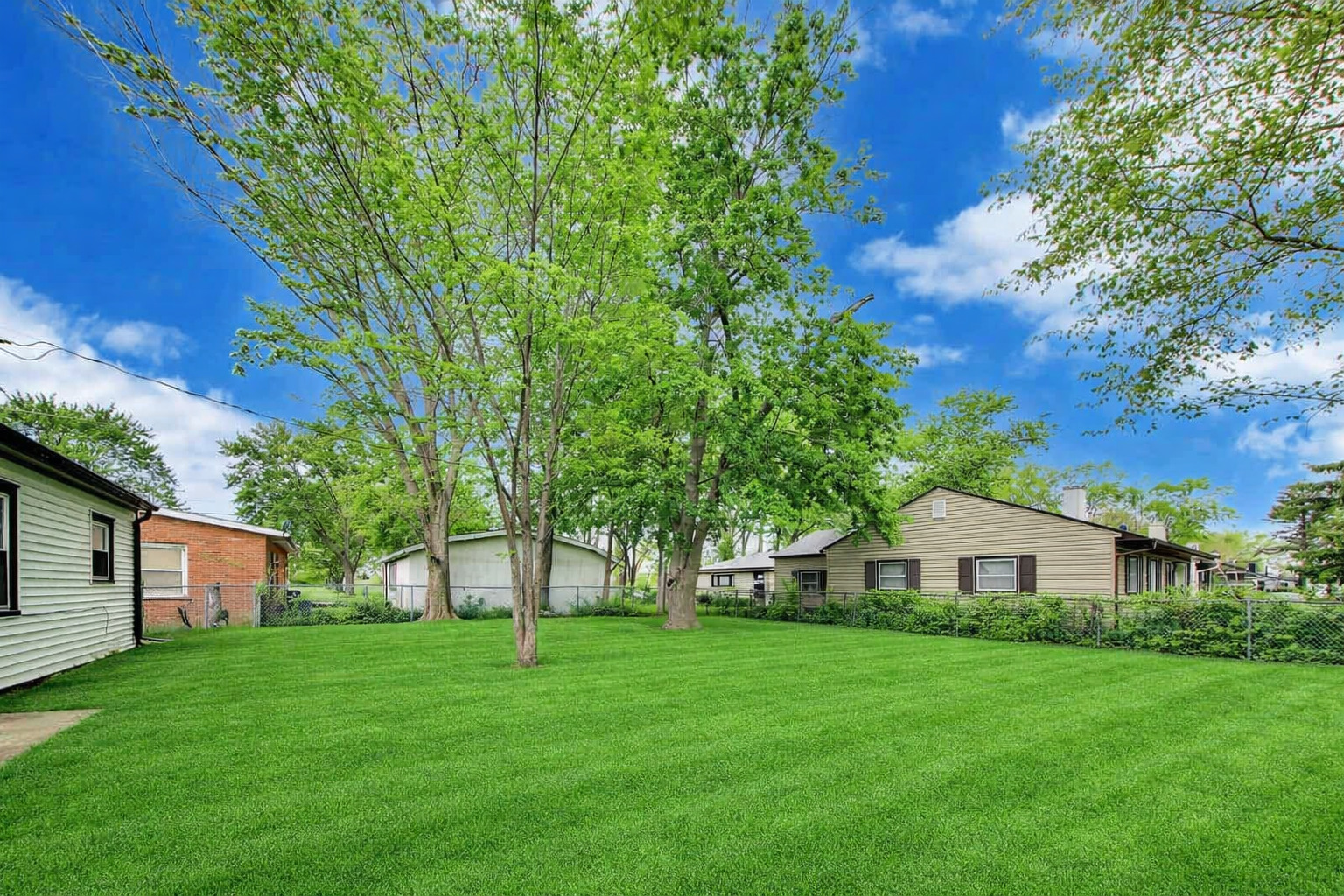 2414 Circle Drive Property Photo 17