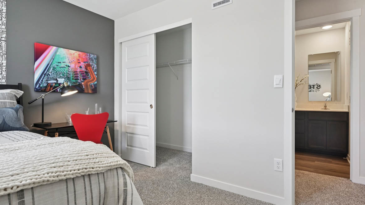 2212 Davidson Way Property Photo 23