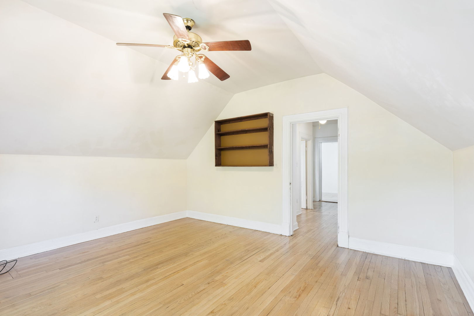 2419 W Augusta Boulevard Property Photo 12