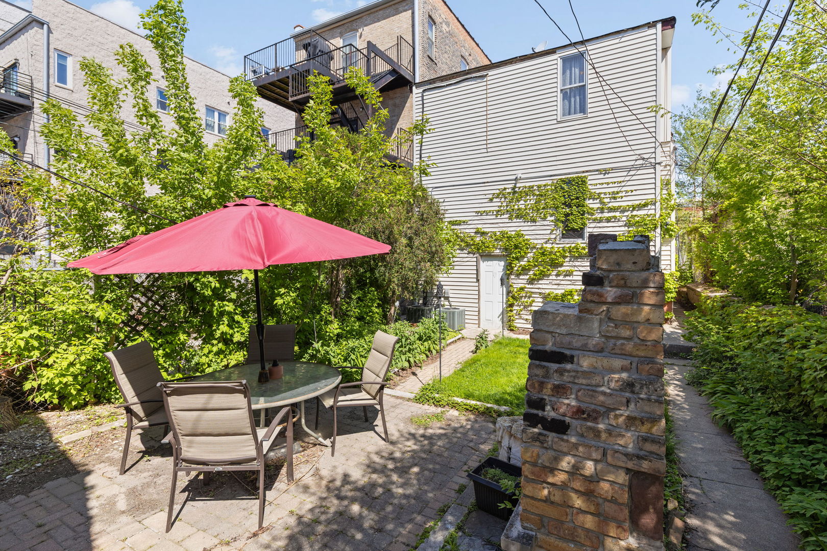 2419 W Augusta Boulevard Property Photo 16