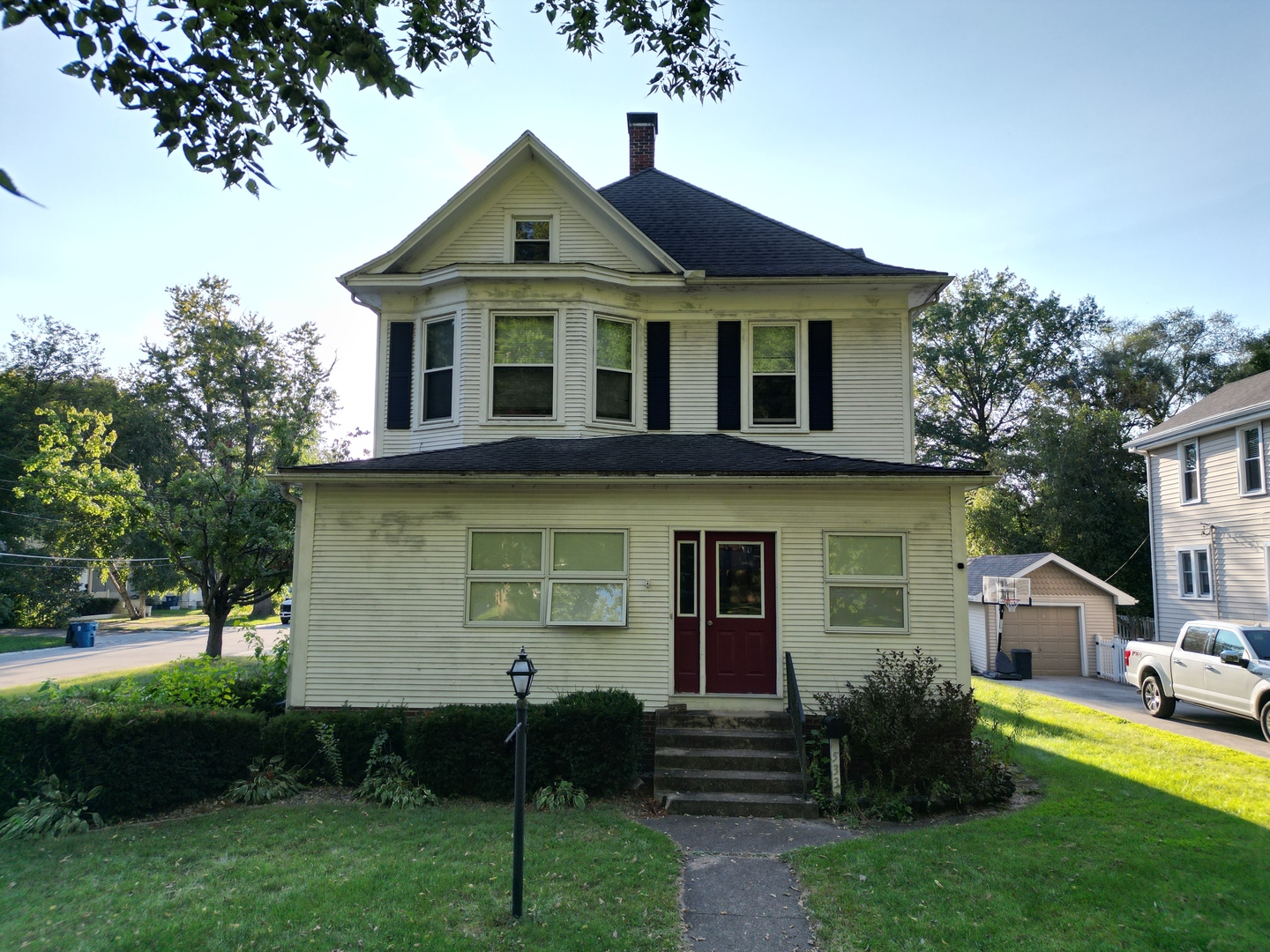 533 S 4th Street Property Photo 1