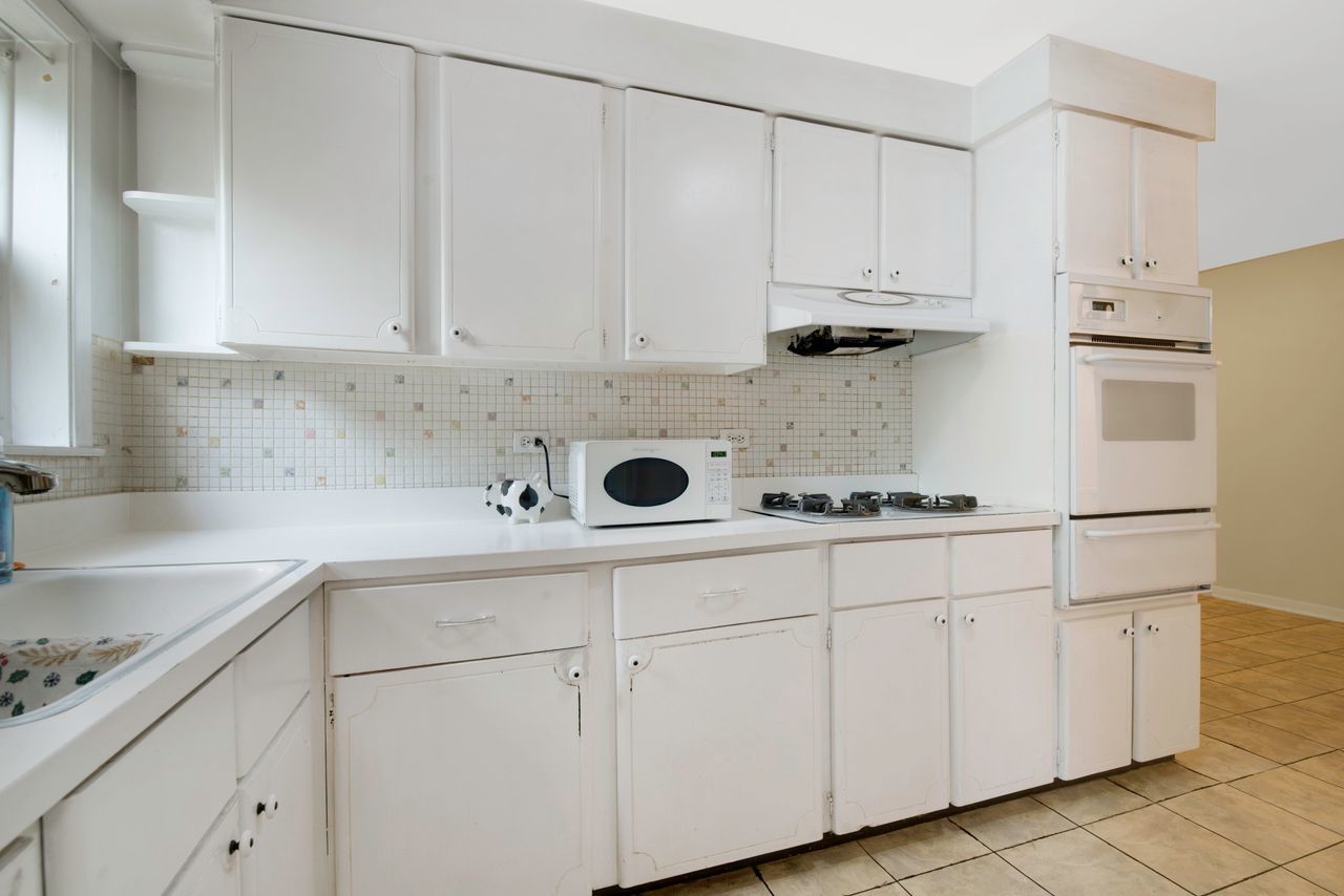 5220 Oakton Street 103 Property Photo 7