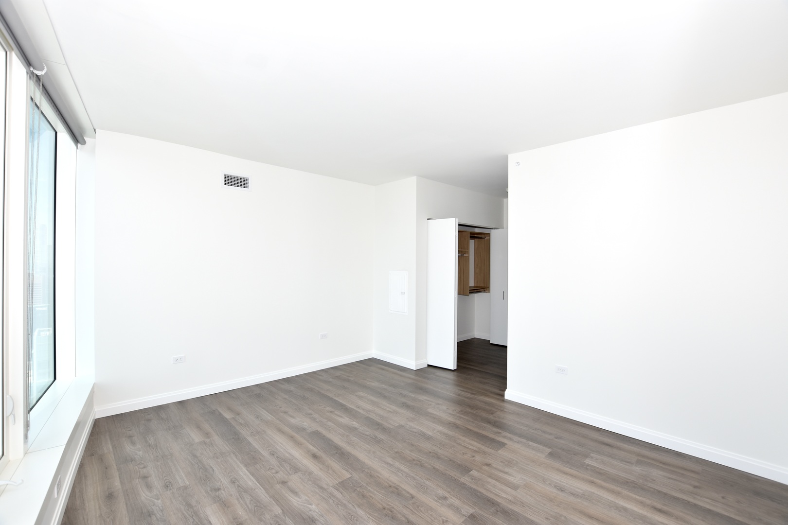 1000 S Michigan Avenue 5701 Property Photo 24