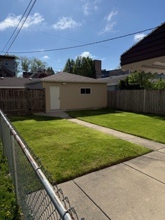2529 N Kimball Avenue Property Photo 6