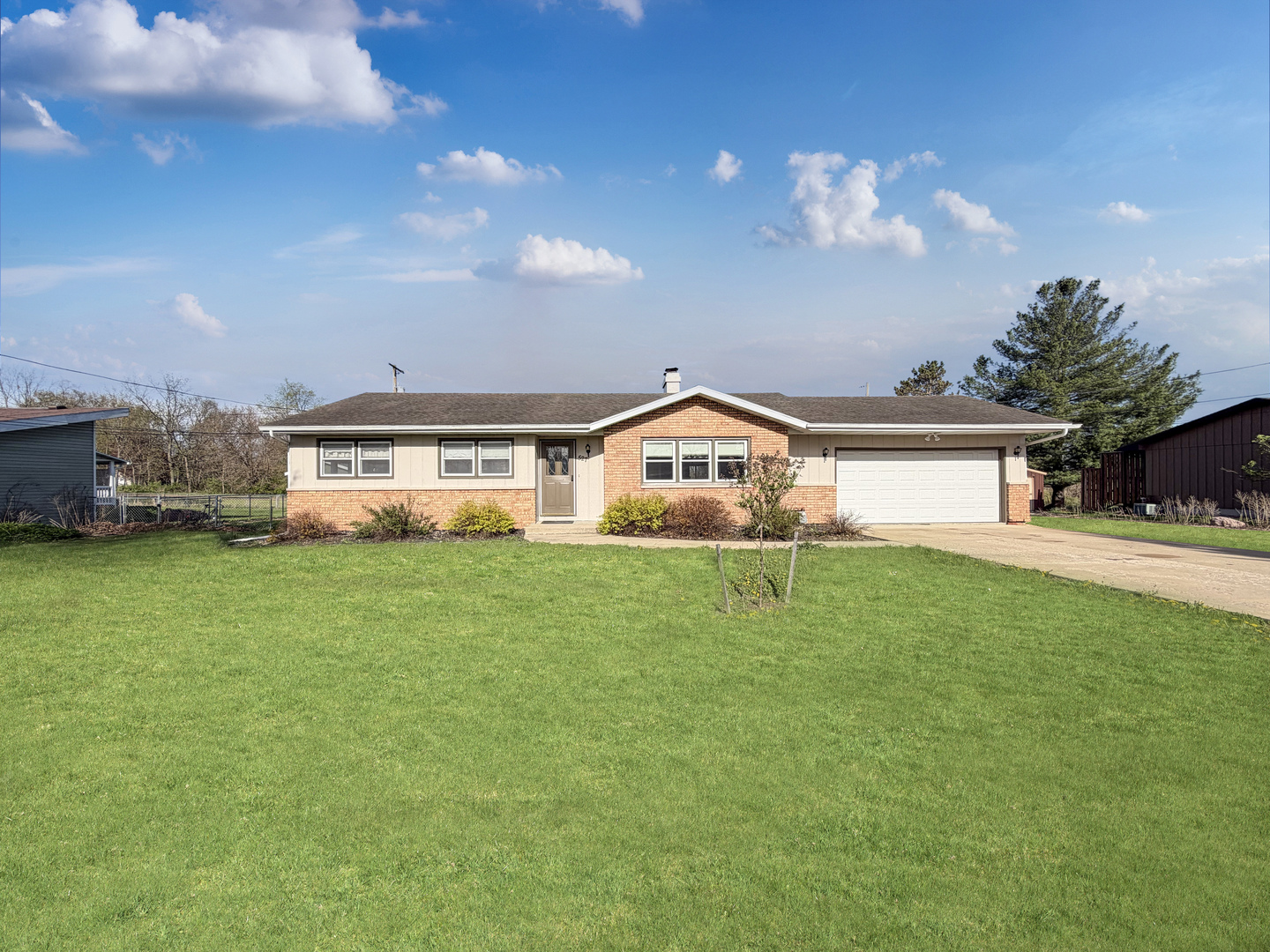 527 Timber Hills Drive Property Photo 1