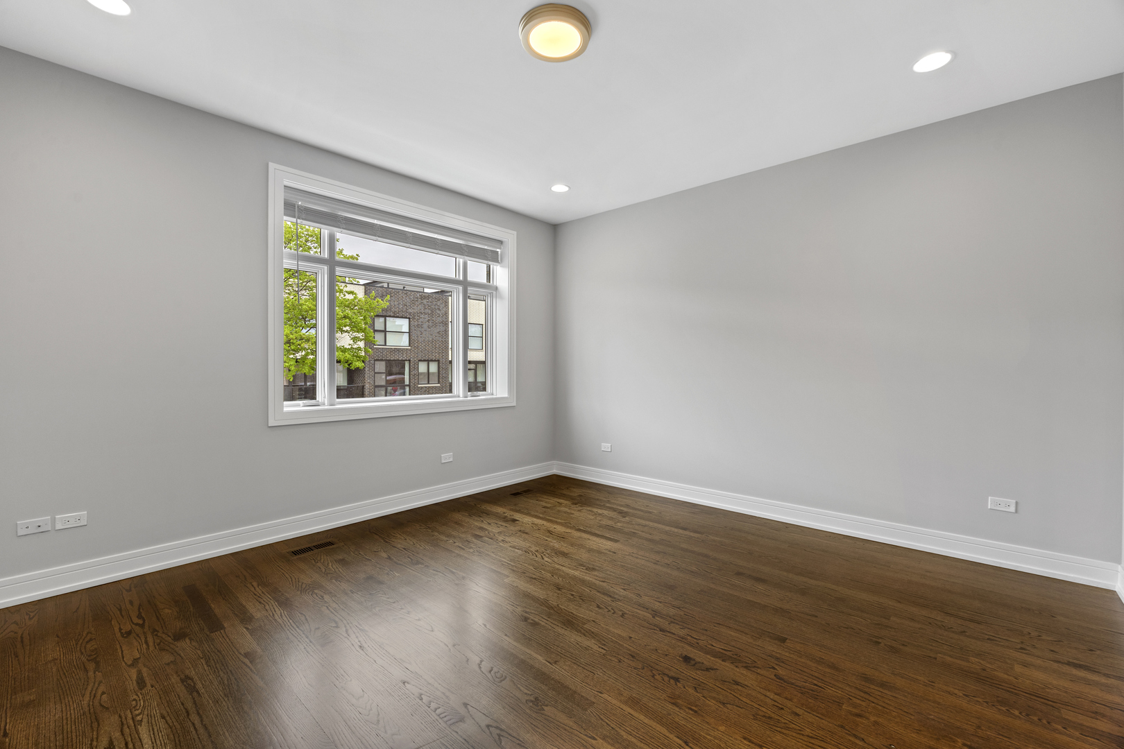 3231 S Shields Avenue Property Photo 25