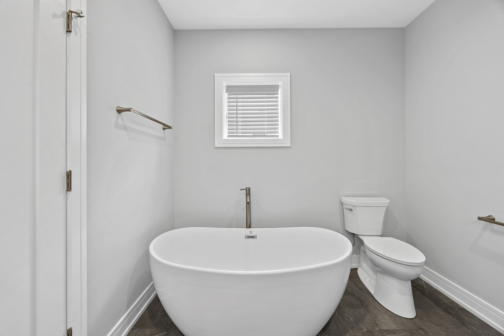 3231 S Shields Avenue Property Photo 32