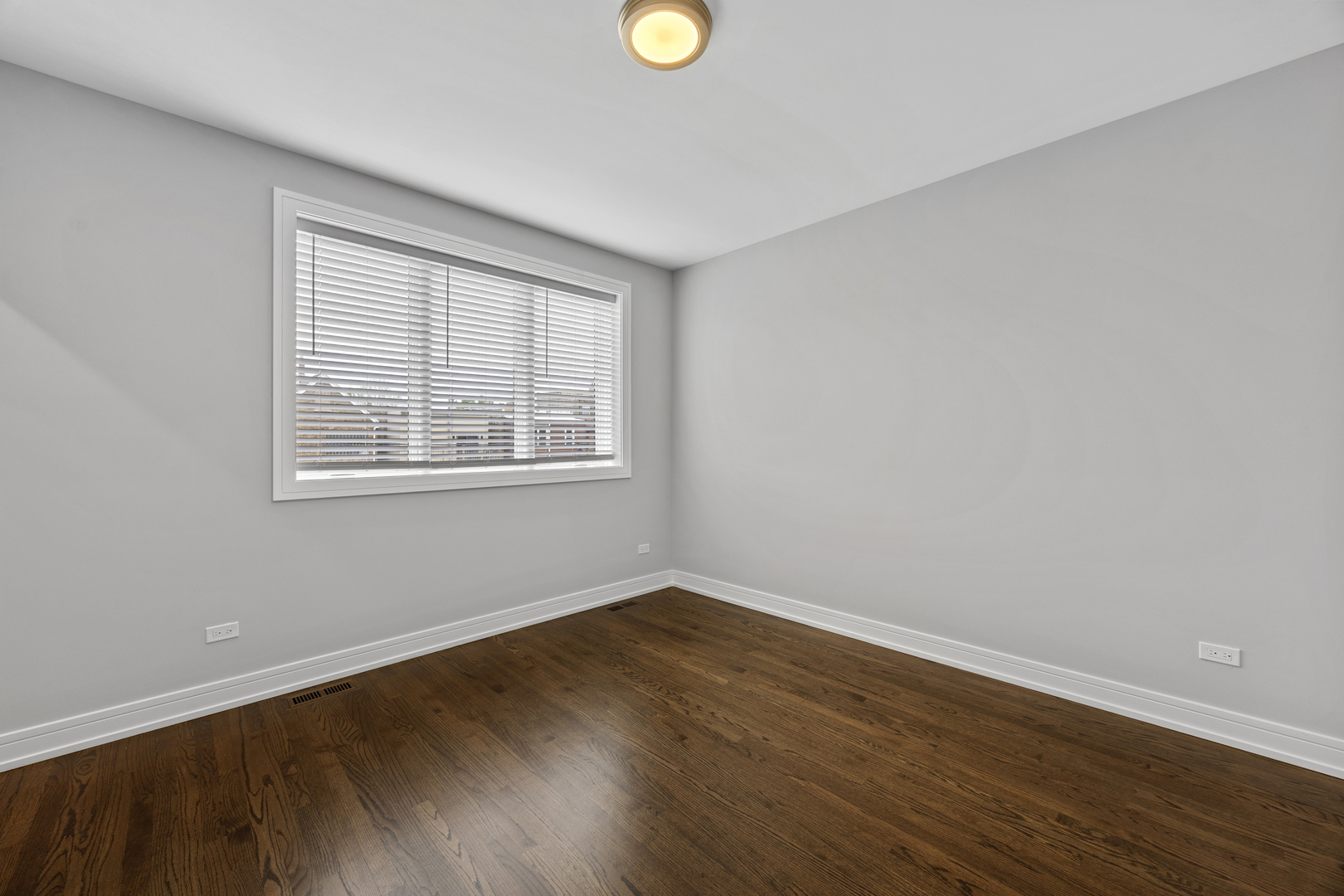 3231 S Shields Avenue Property Photo 37