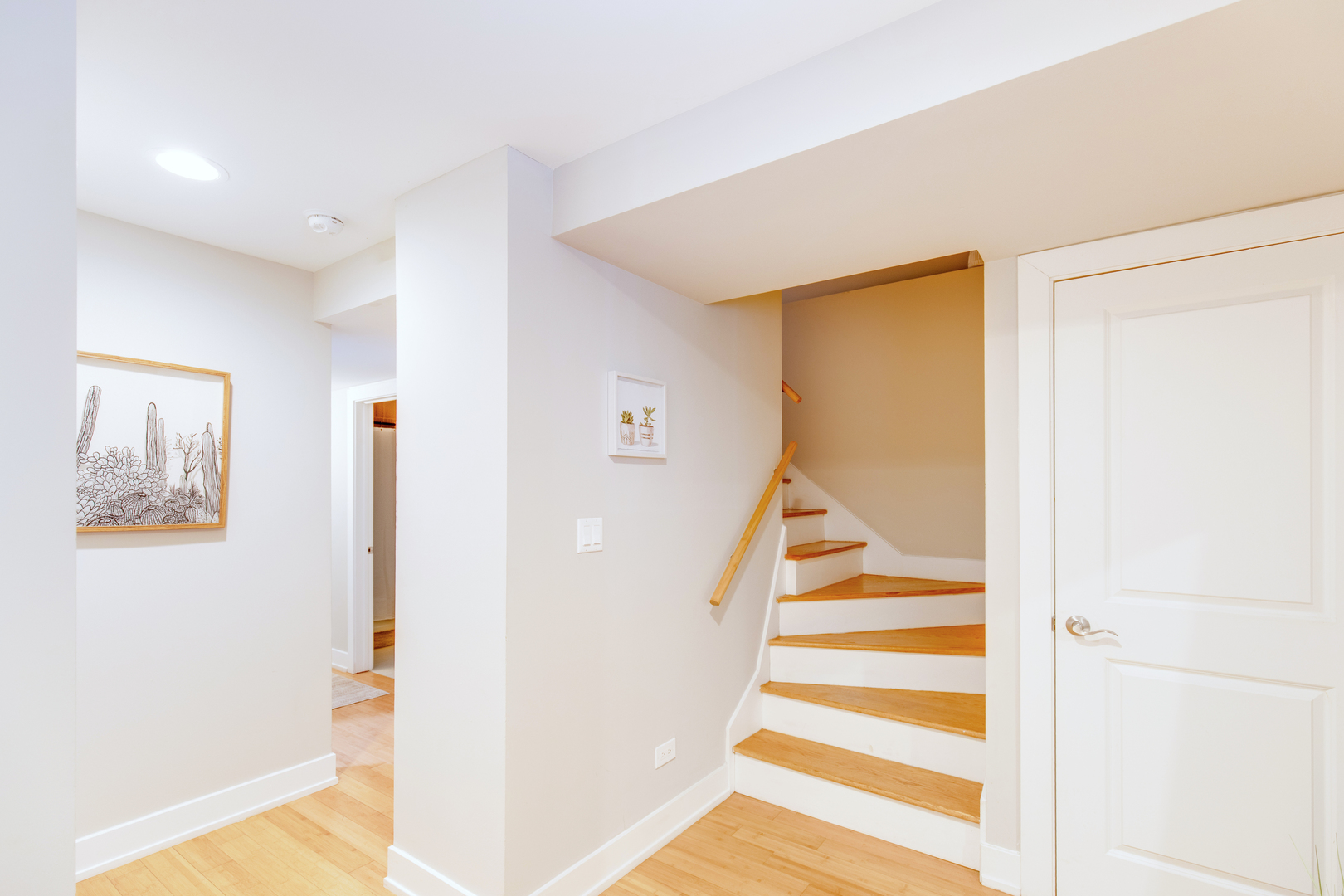 1337 W Walton Street Property Photo 8