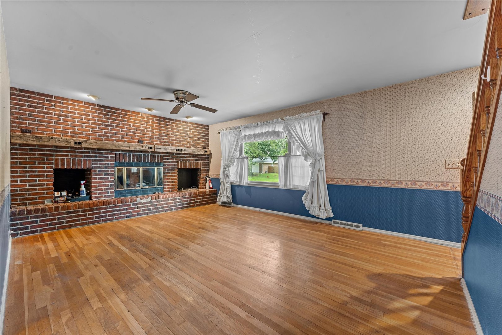 1606 Dobbins Drive Property Photo 5
