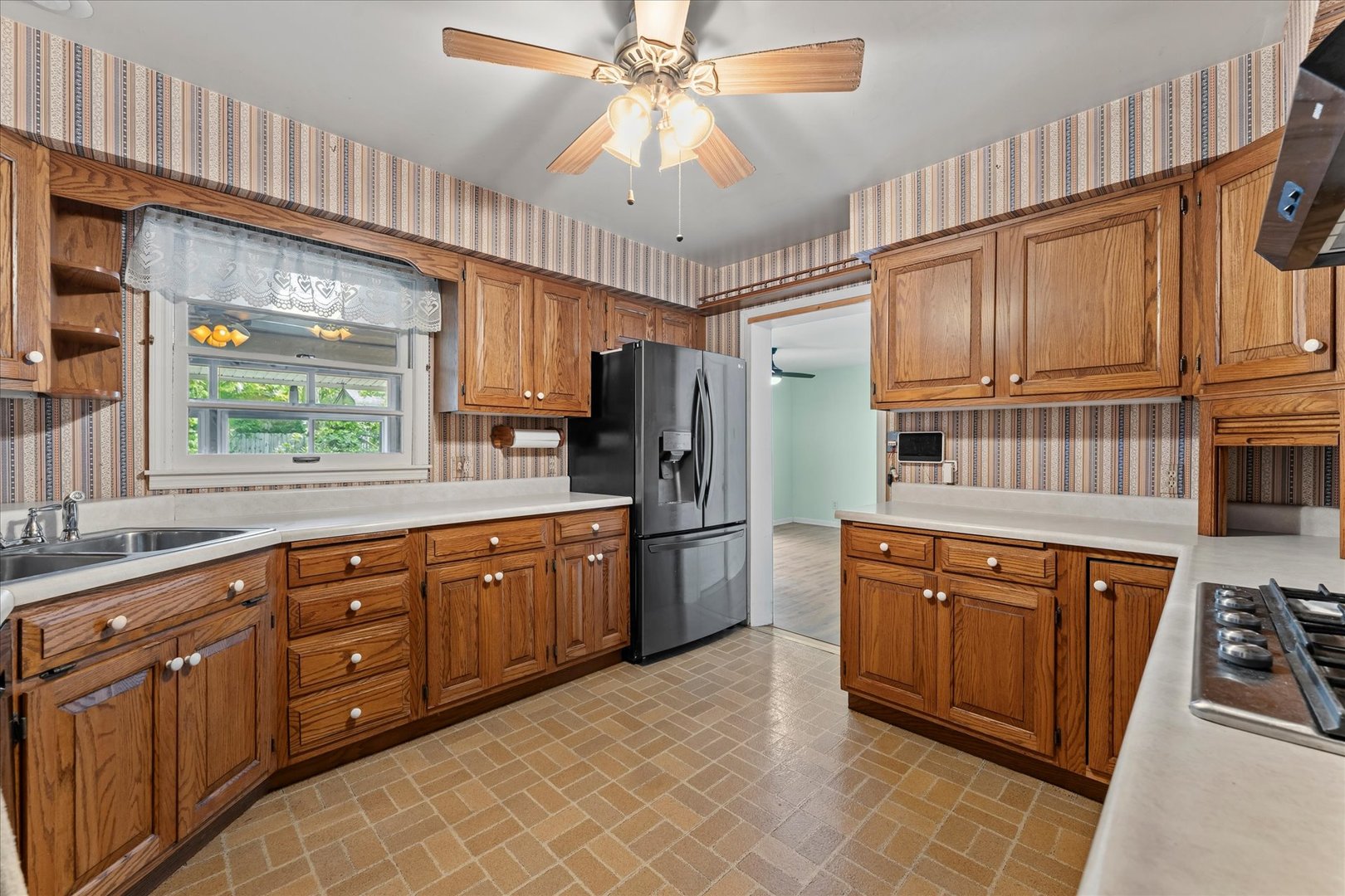 1606 Dobbins Drive Property Photo 18