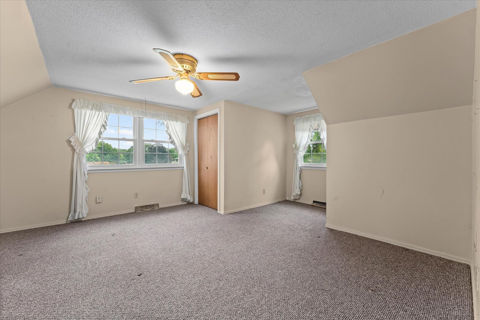 1606 Dobbins Drive Property Photo 23