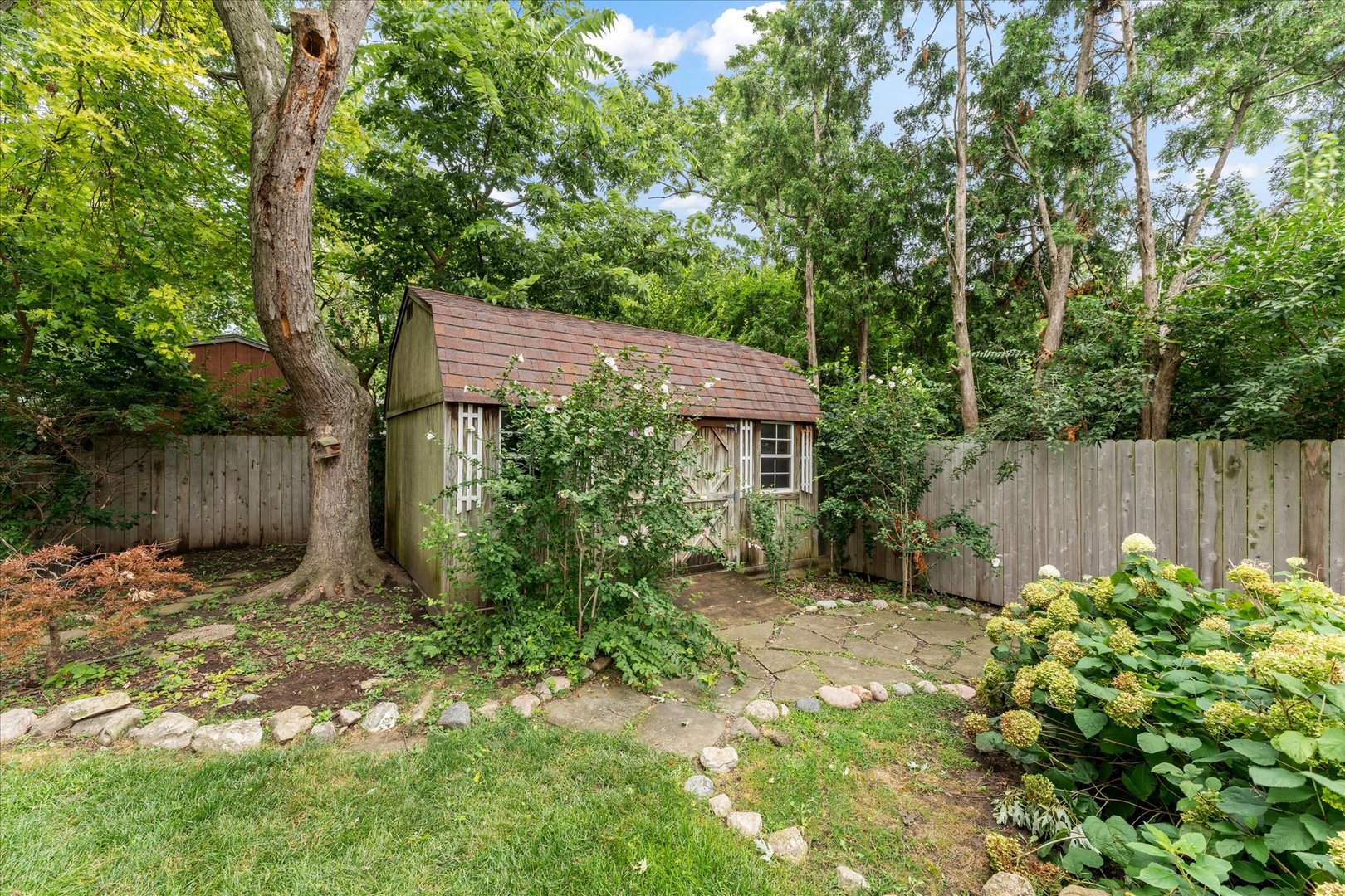 1606 Dobbins Drive Property Photo 34