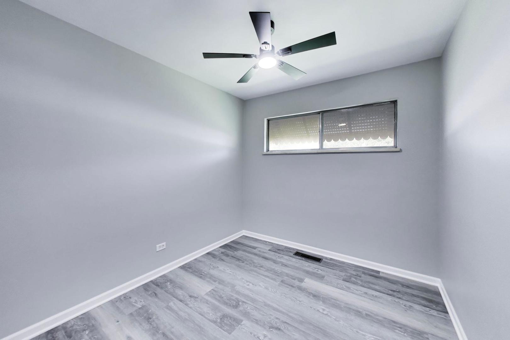 1455 Burnham Avenue Property Photo 20