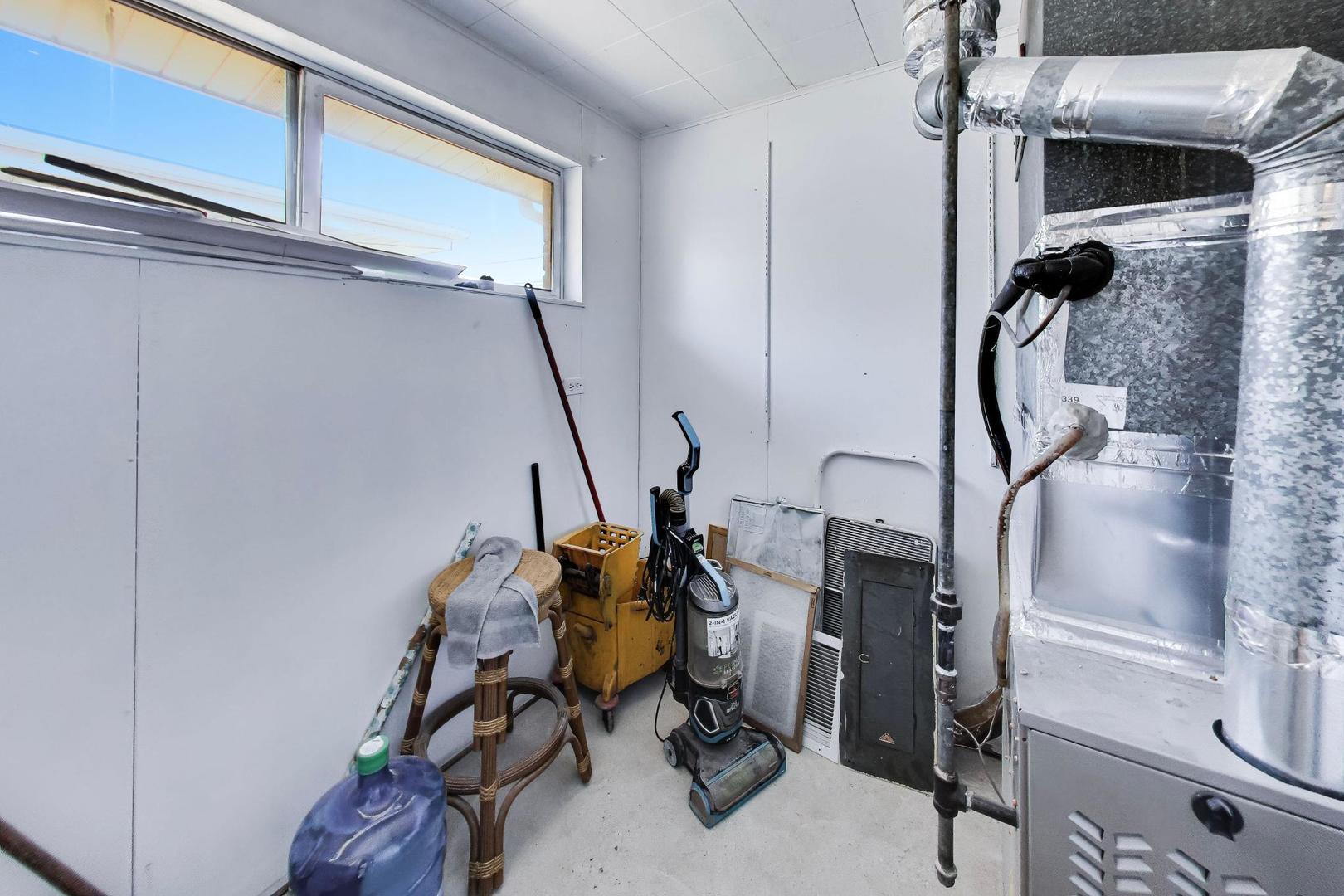 1455 Burnham Avenue Property Photo 24