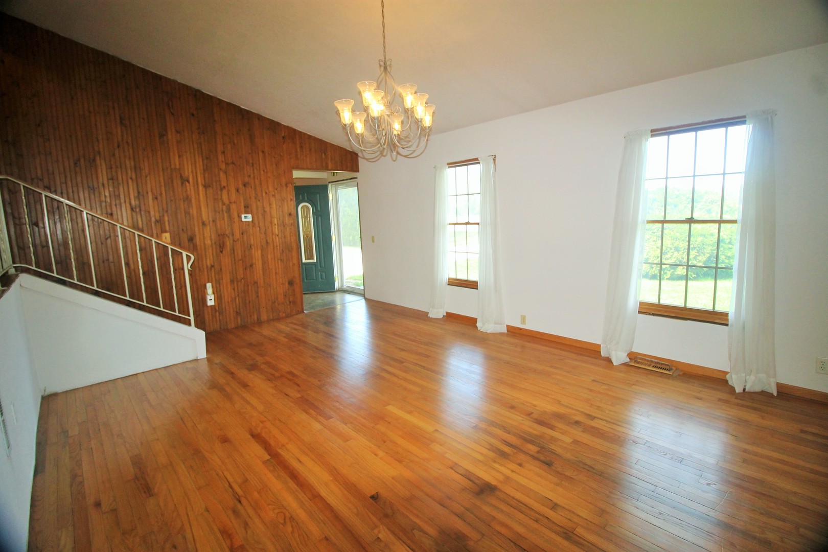 10093 Wolf Road Property Photo 14