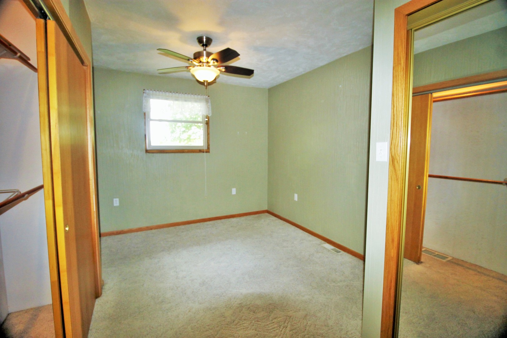 10093 Wolf Road Property Photo 16