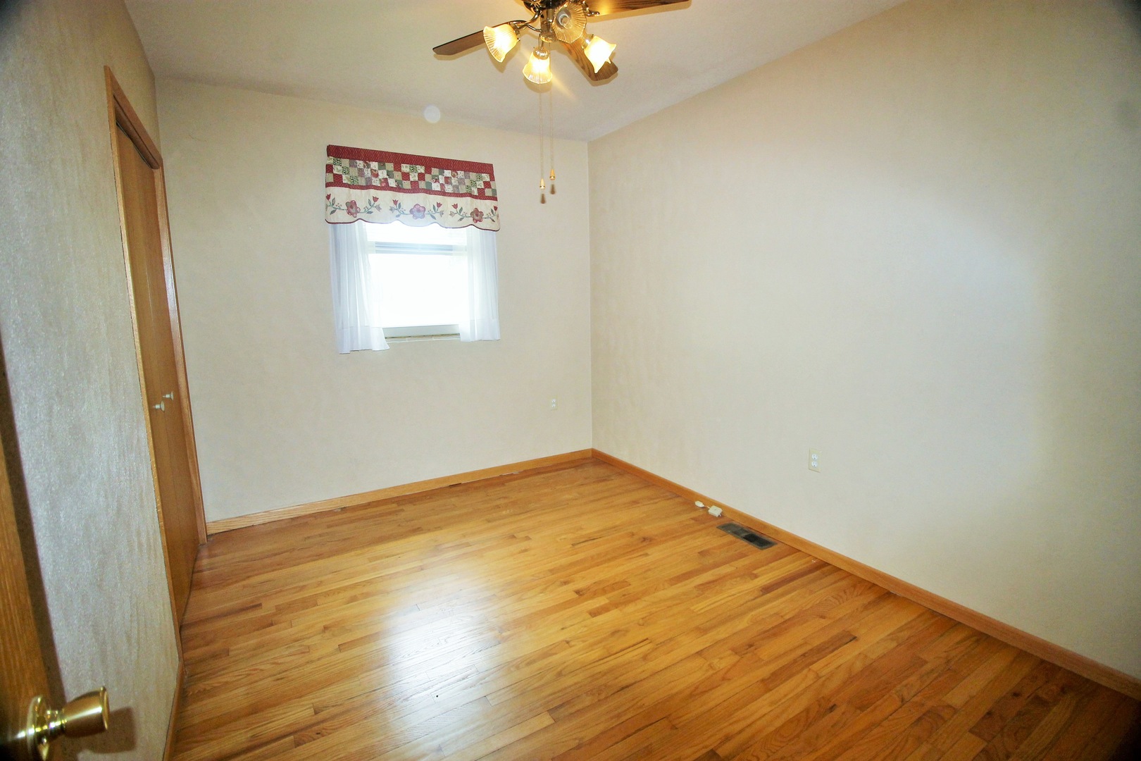 10093 Wolf Road Property Photo 18