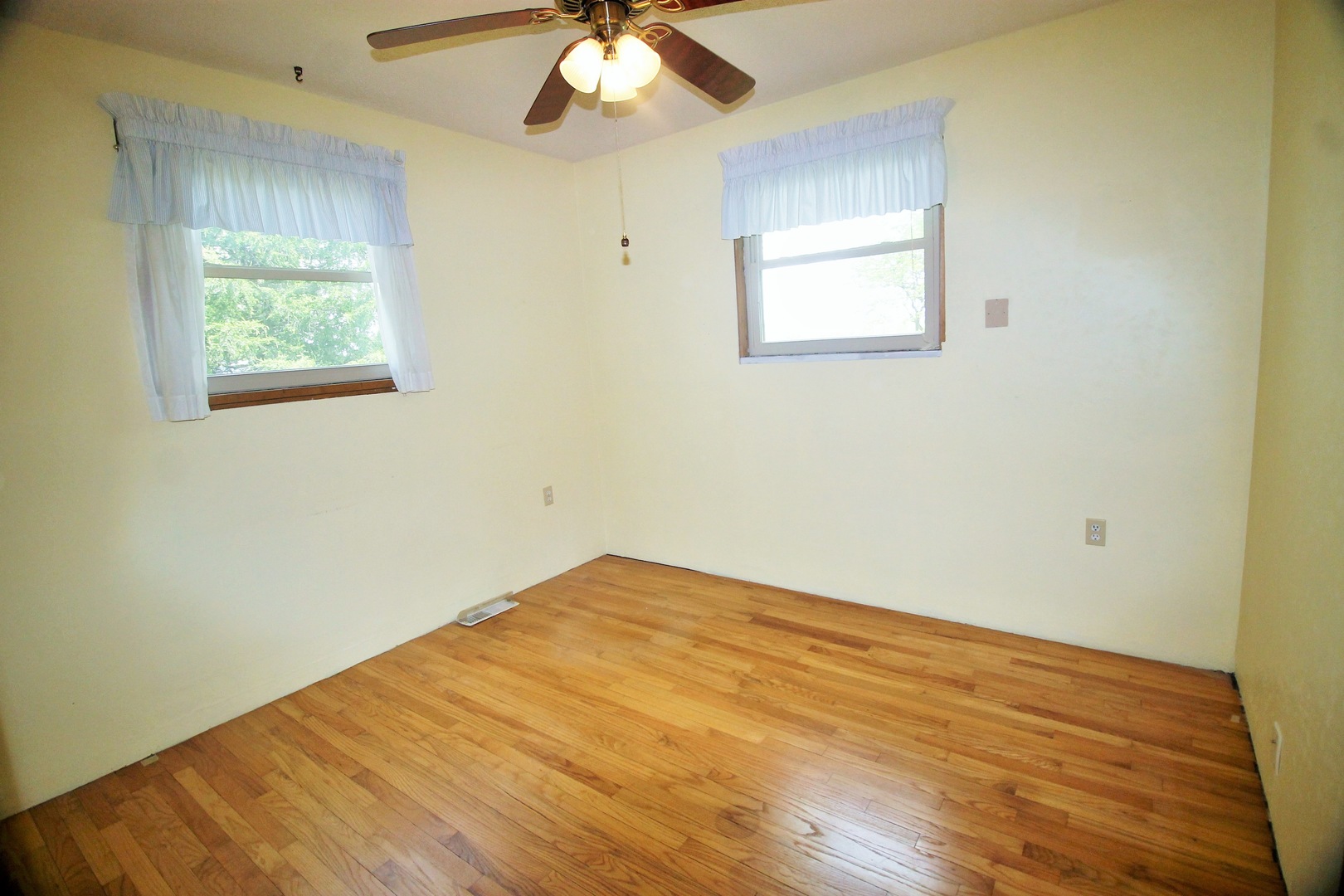 10093 Wolf Road Property Photo 19