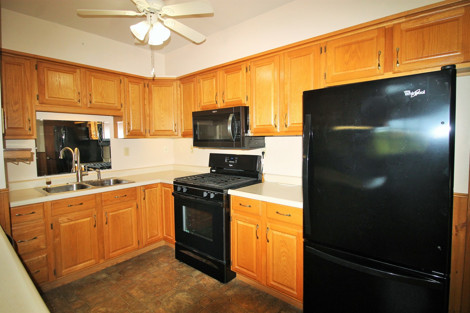10093 Wolf Road Property Photo 23