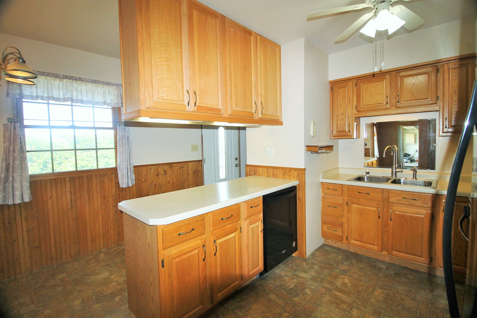 10093 Wolf Road Property Photo 24