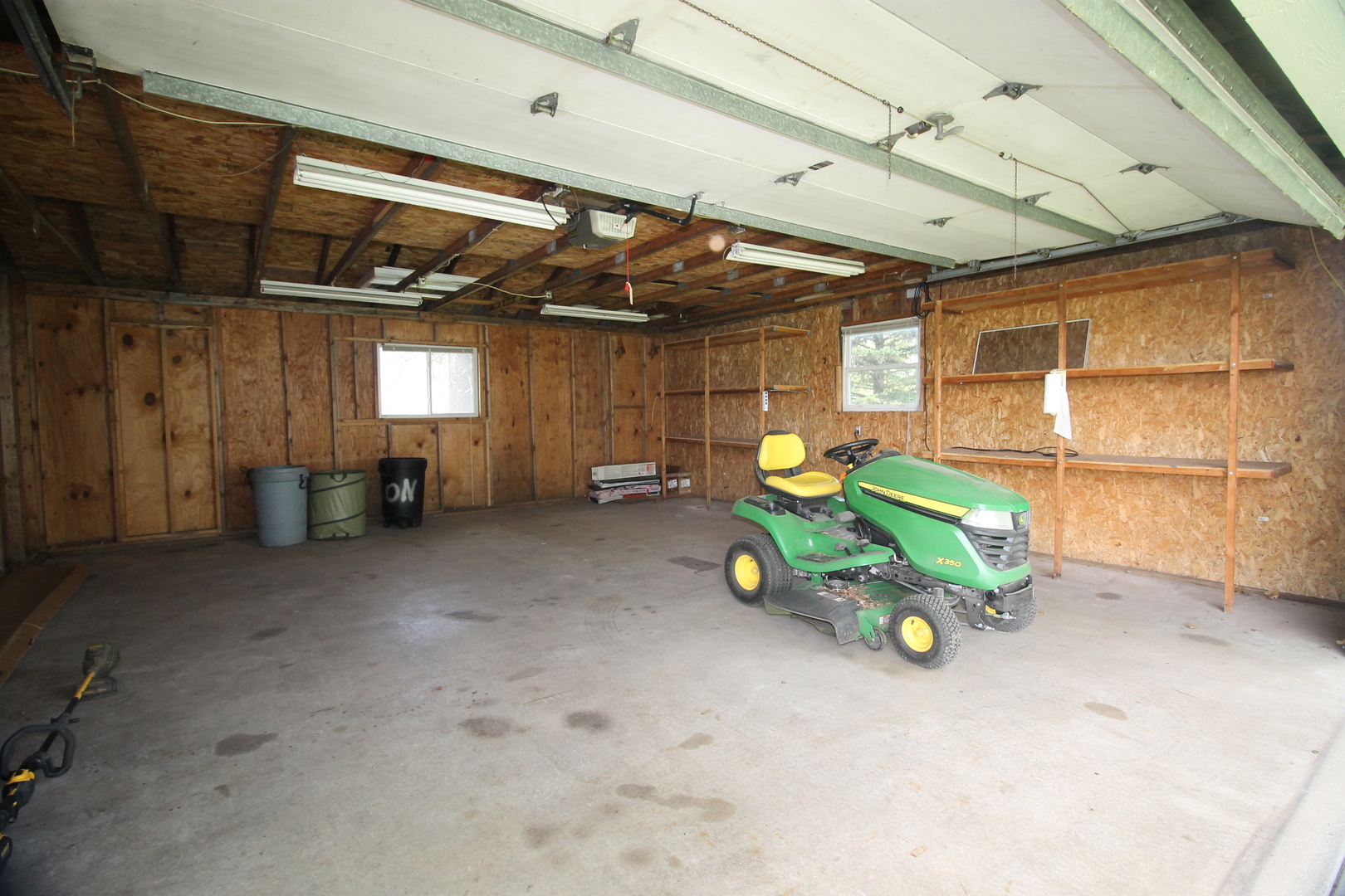 10093 Wolf Road Property Photo 32