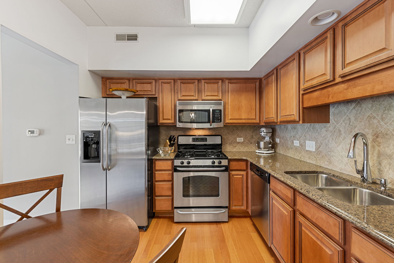 100 S Emerson Street 205 Property Photo 8