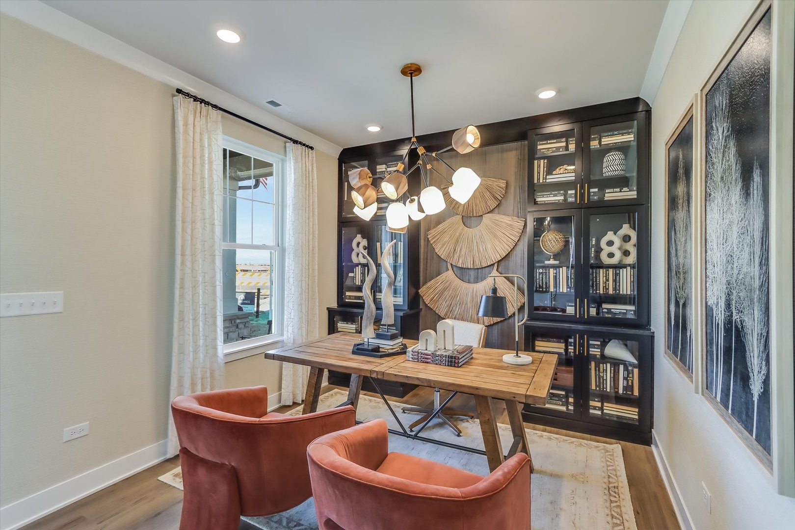 25529 W Alabaster Circle Property Photo 4