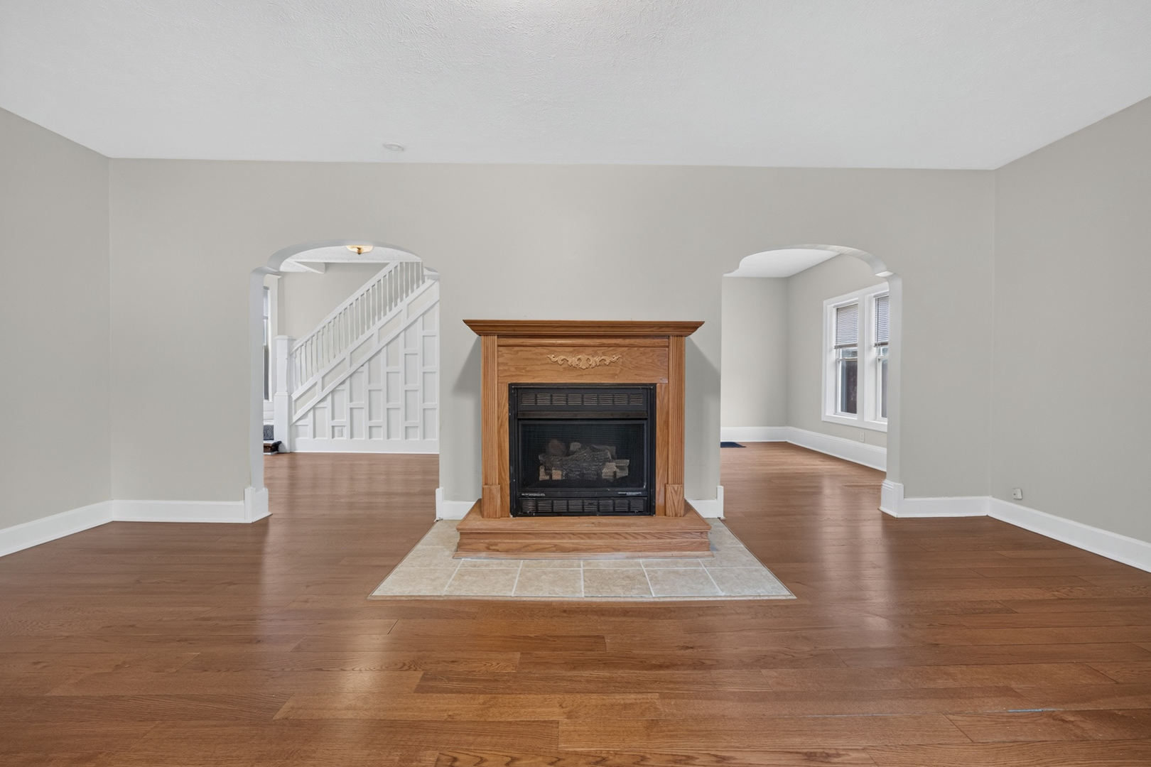 605 S Lee Street Property Photo 4