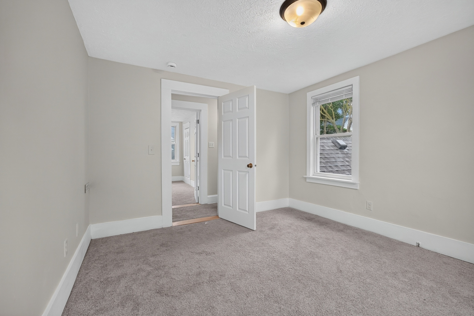 605 S Lee Street Property Photo 28