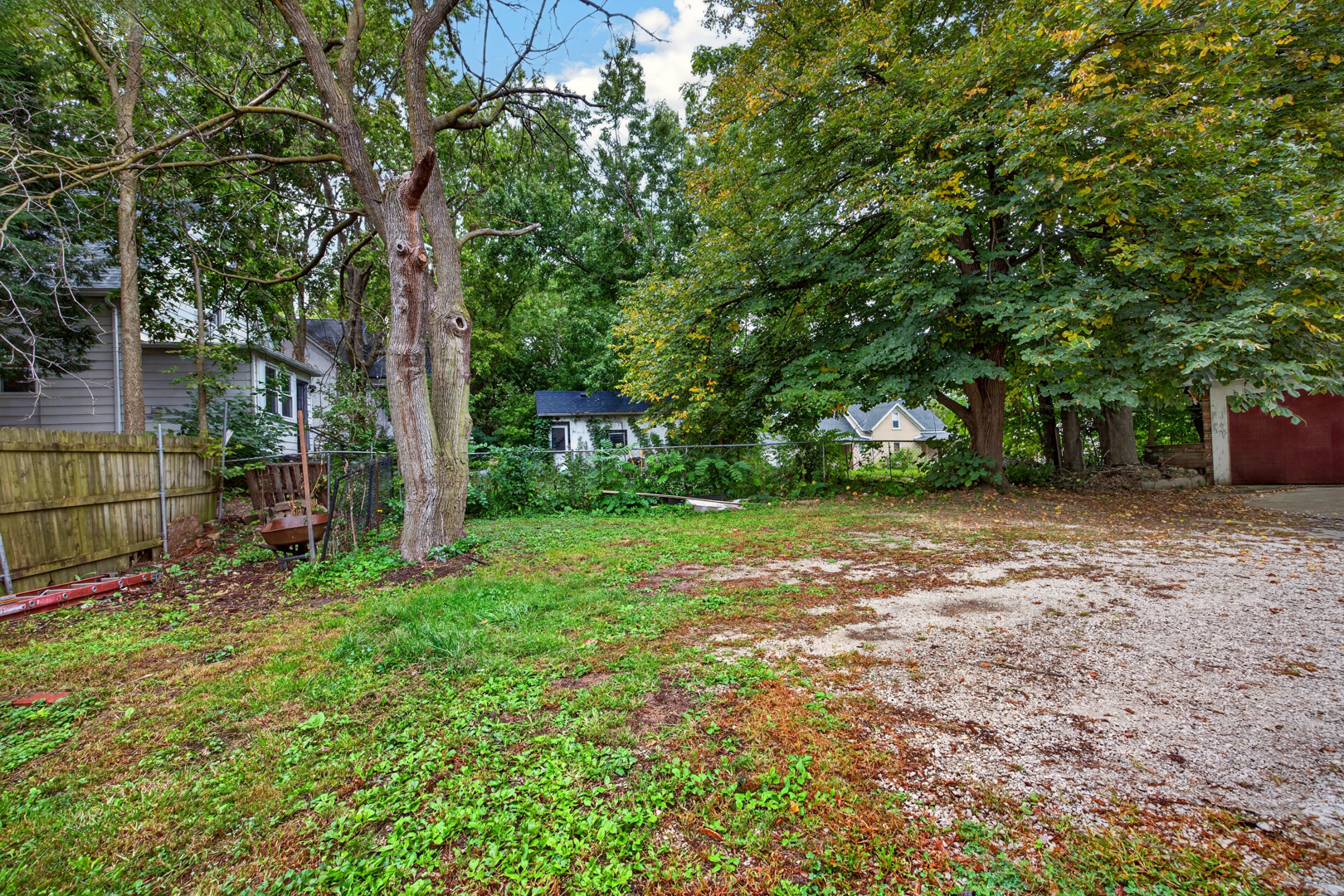 605 S Lee Street Property Photo 36