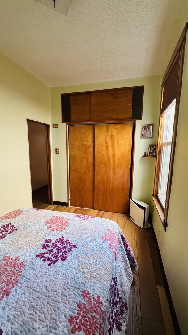 2438 S Drake Avenue Property Photo 6