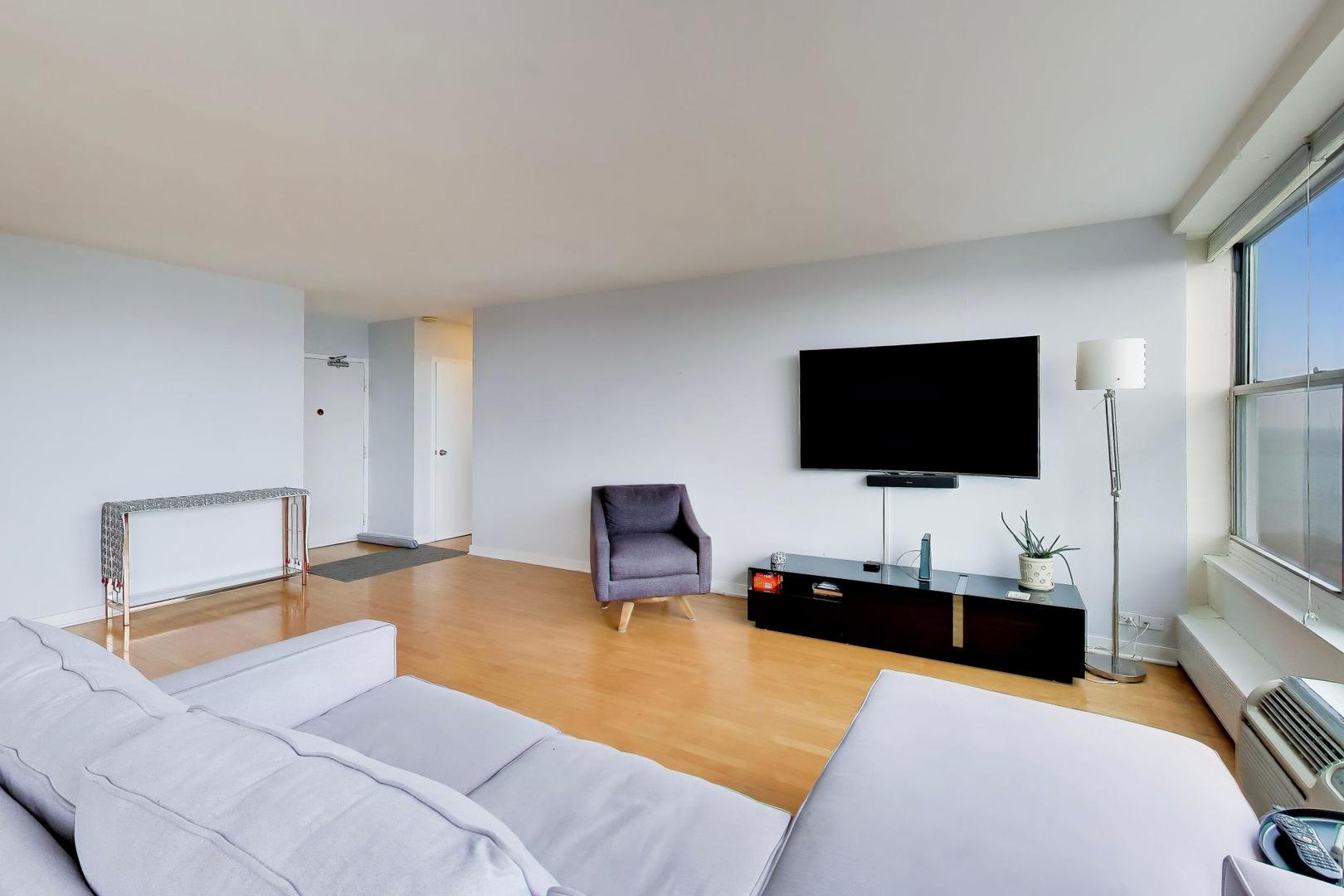 3900 N Lake Shore Drive 25c Property Photo 8