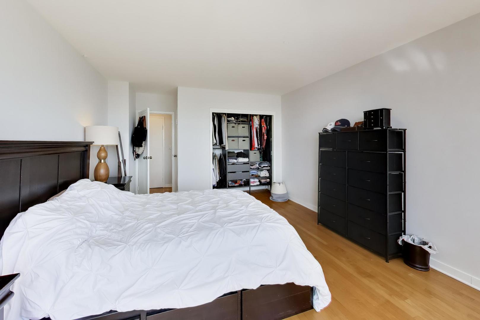 3900 N Lake Shore Drive 25c Property Photo 17
