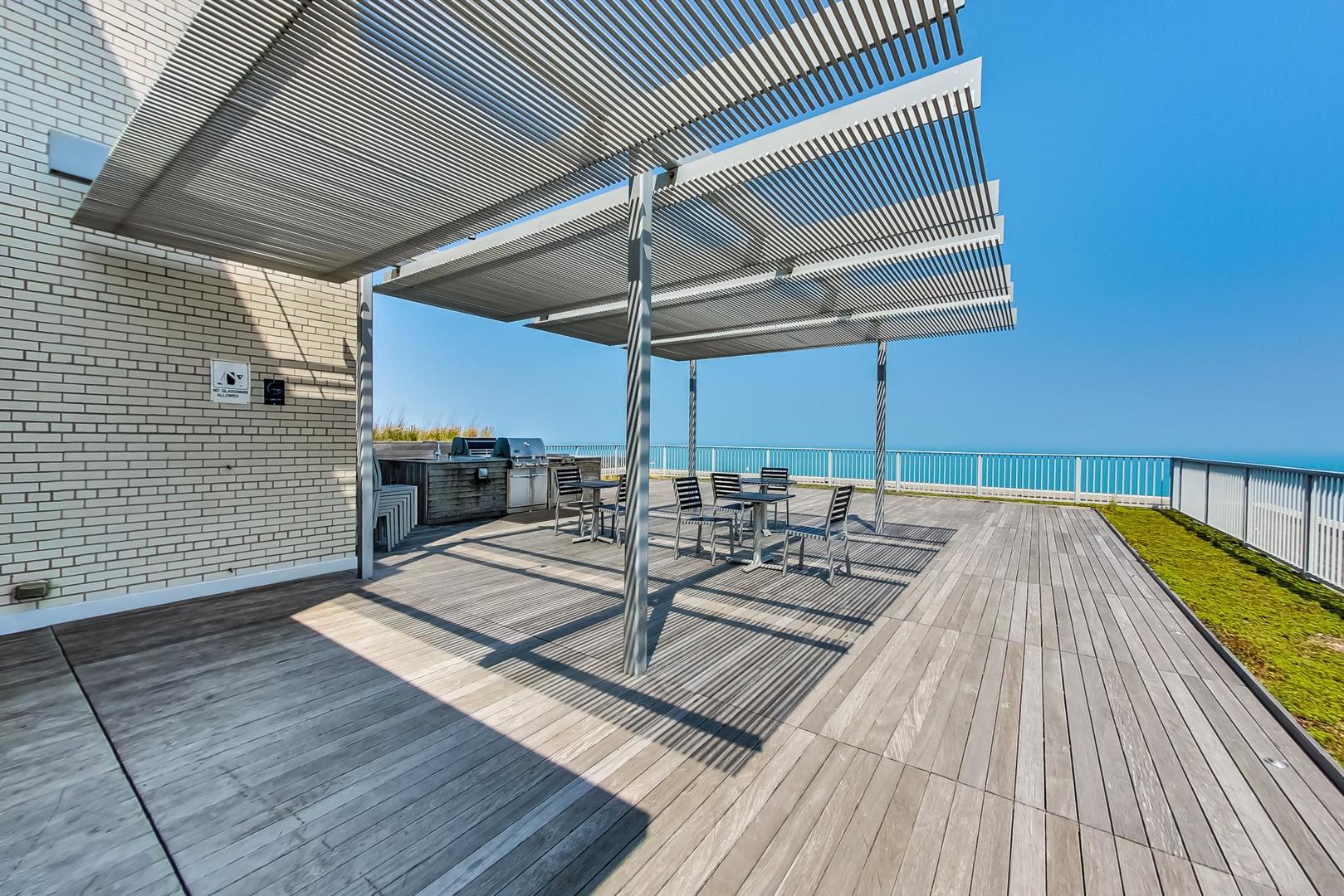 3900 N Lake Shore Drive 25c Property Photo 24