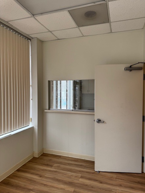 2306 W Touhy Avenue Property Photo 2